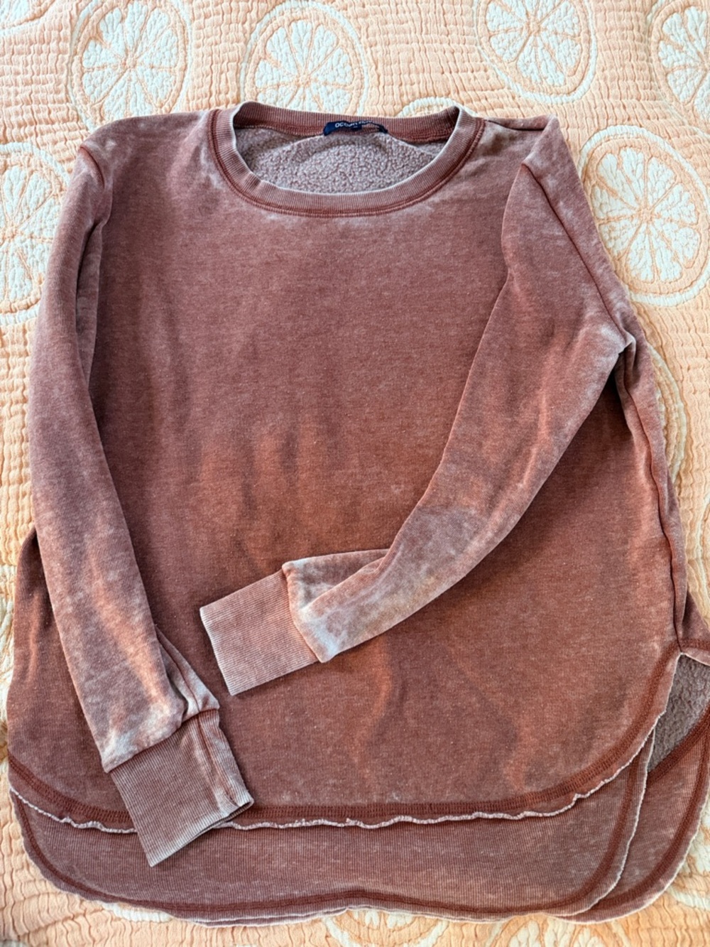 Ocean Drive Crewneck Pullover in Dusty Rose